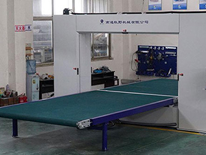 Máquina para corte de espuma de fios horizontal CNC LHV4